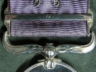 紫綬褒章  03.11.1985 - FA.jpg