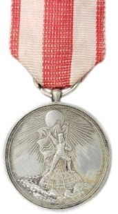 1894-95 Sino-Japanese War Victorious Return Commemorative Medal 凱旋記念章.jpg