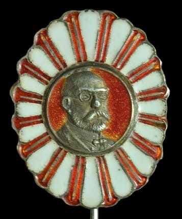 1908 Mr. Koch Welcome Commemorative Badge.jpg