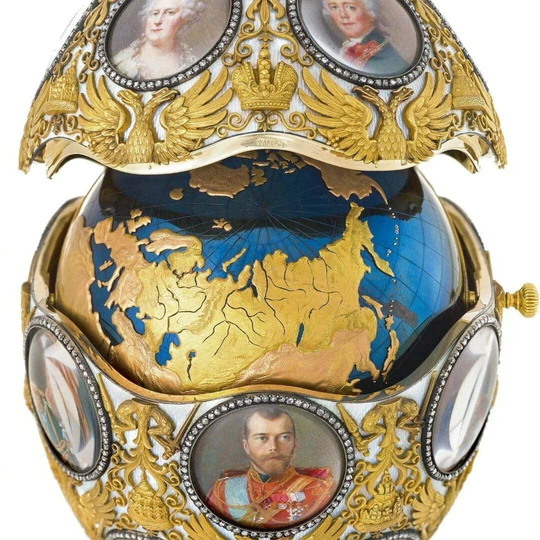 1913  Romanov Tercentenary  Egg.jpg