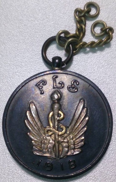 1918  漕艇部PLS徽章.jpg