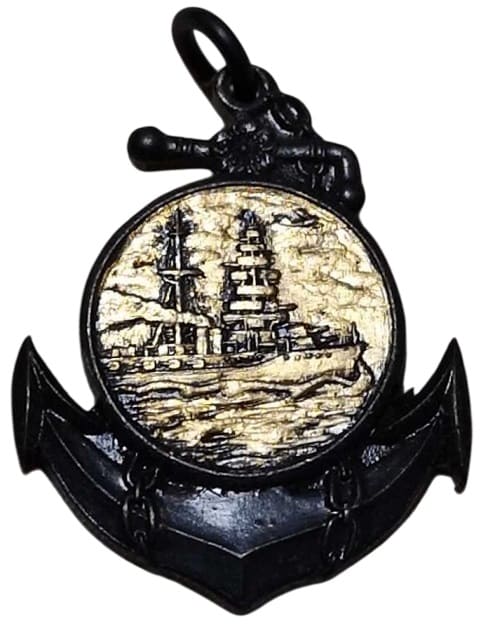 1934 Navy Large Maneuvers Participation Commemorative  Badge .jpg