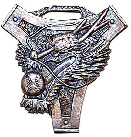 1935 Nippon Medical School Baseball Club Award Watch Fob.jpg