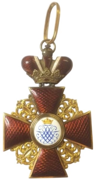 1st class Order of Saint Anna with  Imperial Crown made by an unidentified French workshop.jpg