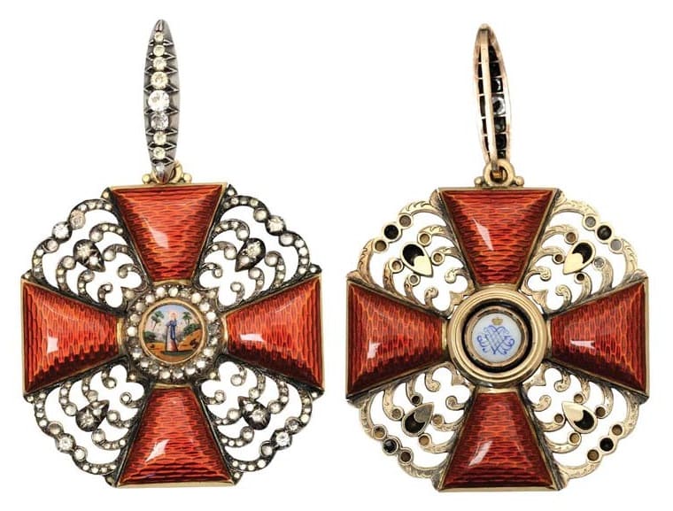 1st class Order of Saint Anne with Diamonds  made by Karl Blank.jpg