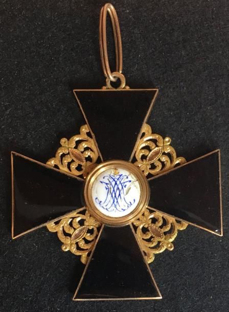 1st class Order  of St. Anna with flat black dark cherry enamel.jpg