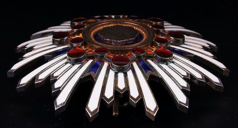 1st class Sacred Treasure  order awarded  in 1964.jpg 1st class Sacred Treasure  order awarded  in 1964.jpg
