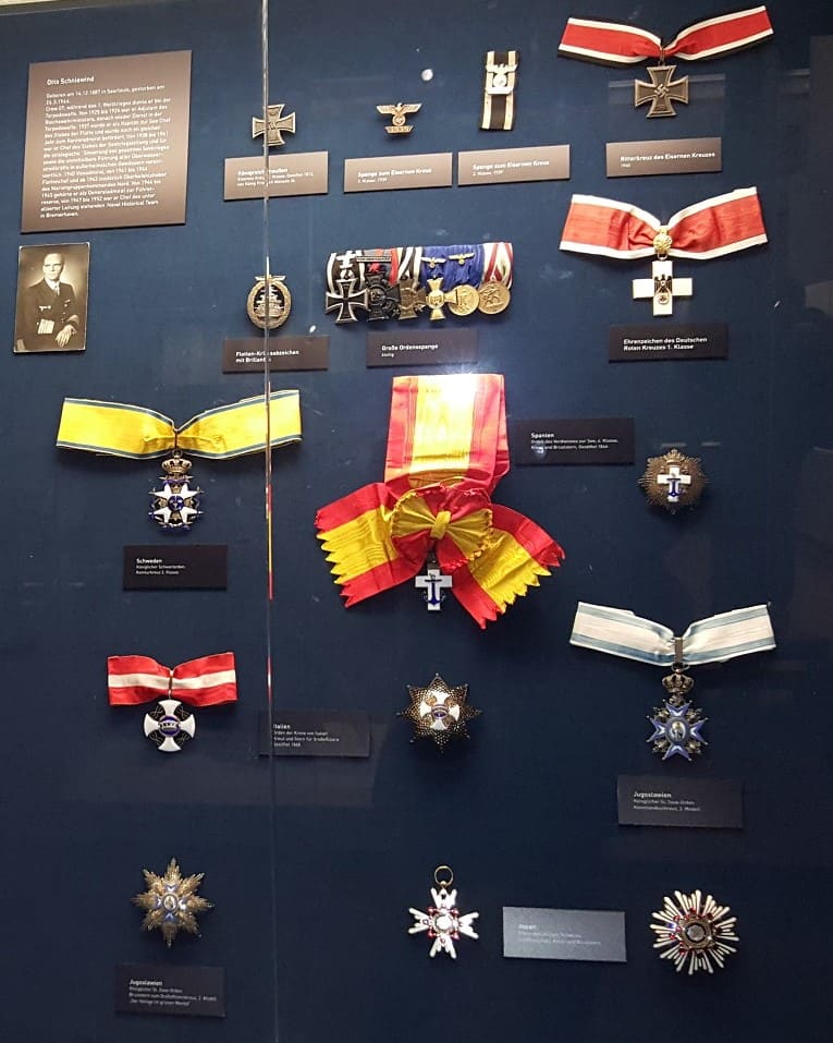 1st class Sacred Treasure Order awarded to Generaladmiral Otto Schniewind.jpg