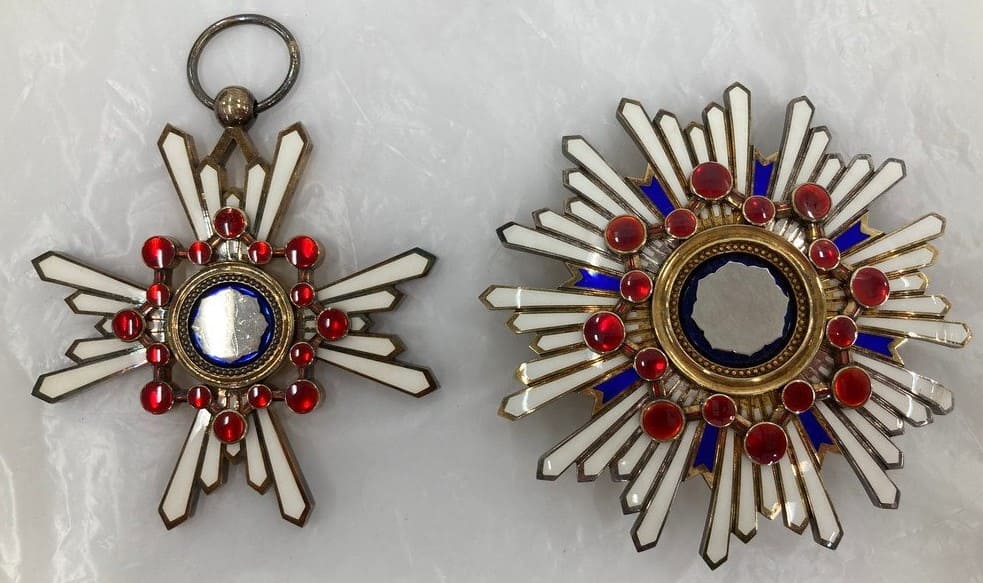 1st class Sacred Treasure order marked M.jpg