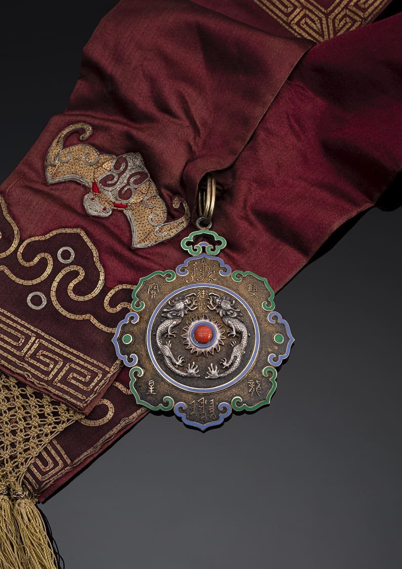 2nd class 2nd grade awarded to Lieutenant Commander Wolf Albrecht Friedrich  von Eichhorn.jpg