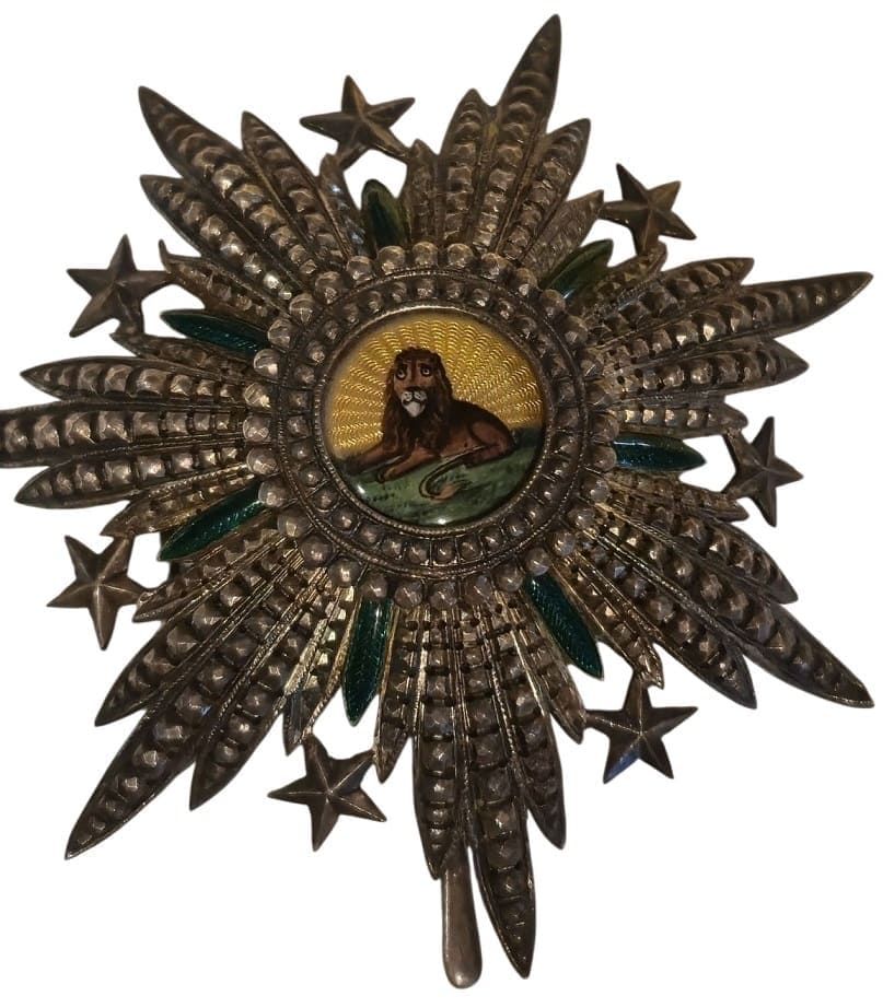 2nd class breast star with seven stars made by Halley Paris.jpg