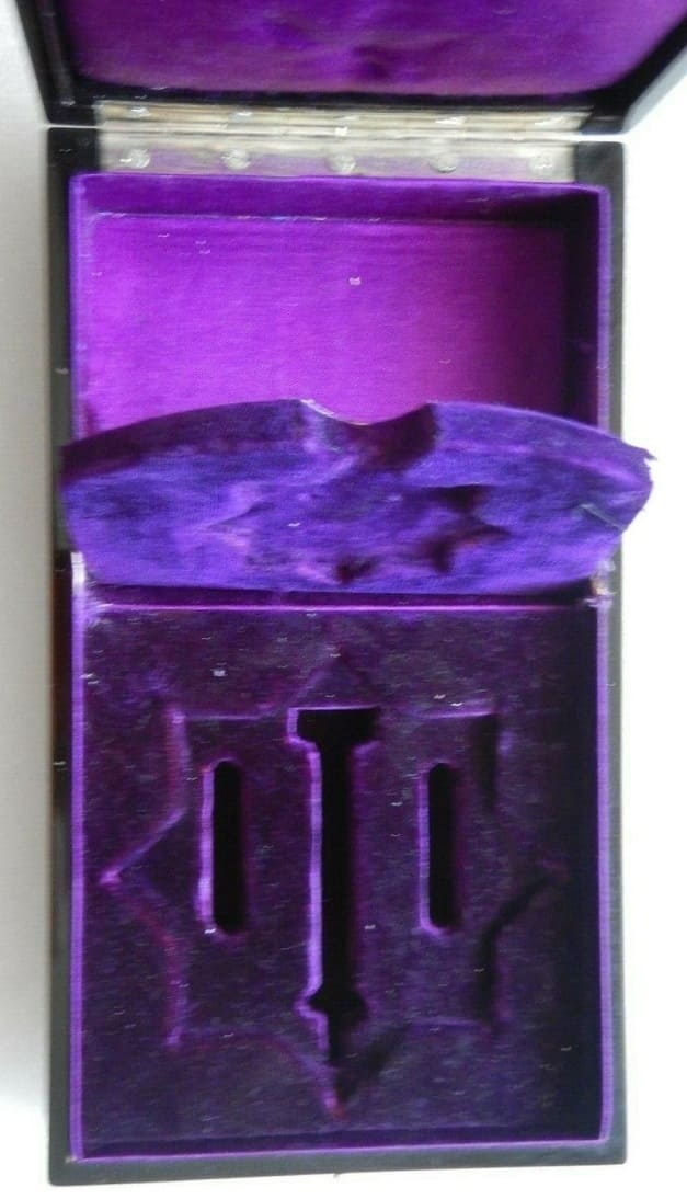 2nd class Golden  Kite order from 1938-1942 time period.jpg