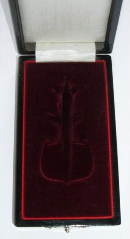 2nd class Merit Badge  of Japan Seafarers Relief Association.jpg 2nd class Merit Badge  of Japan Seafarers Relief Association.jpg