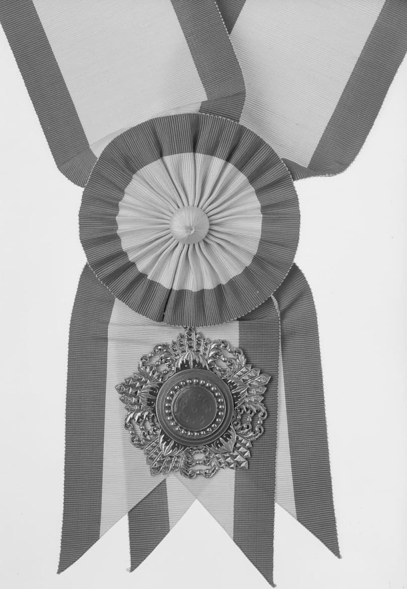 2nd class Order  of Brilliant Jade awarded in 1935 to the Sven Anders Hedin.jpg