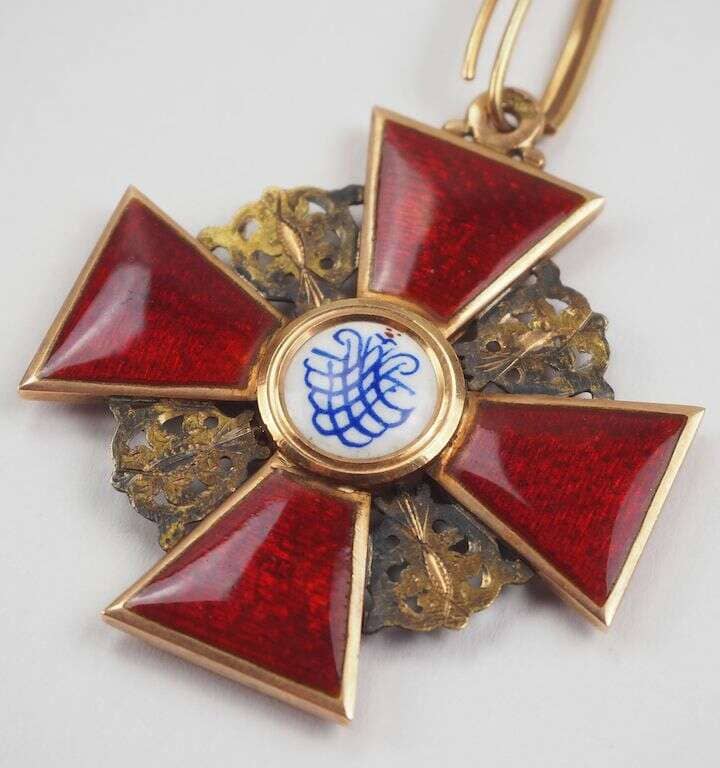 2nd class Order  of Saint Anna made in  gold by AK.jpg