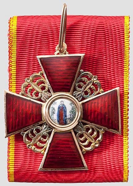 2nd class Order of Saint Anna made in gold by Eduard.jpg