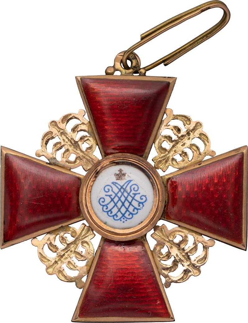 2nd  class Order of Saint Anna made in gold by Eduard.jpg