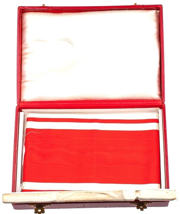 2nd class Order of Saint Stanislaus case.jpg 2nd class Order of Saint Stanislaus case.jpg