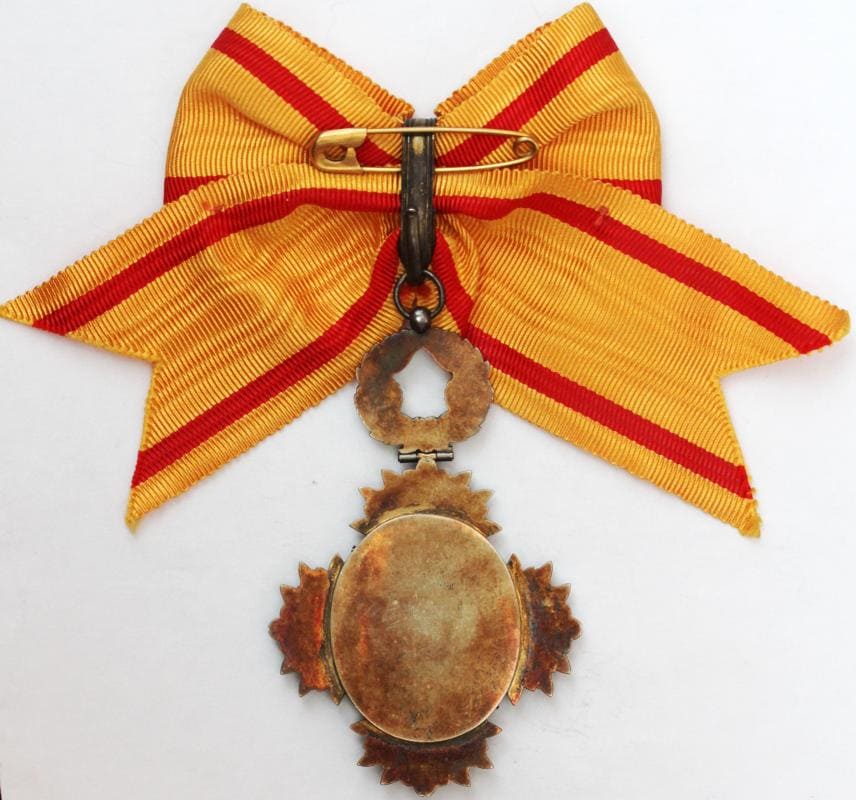 2nd  Class Order of the Precious Crown from Meiji Era.jpg 2nd  Class Order of the Precious Crown from Meiji Era.jpg