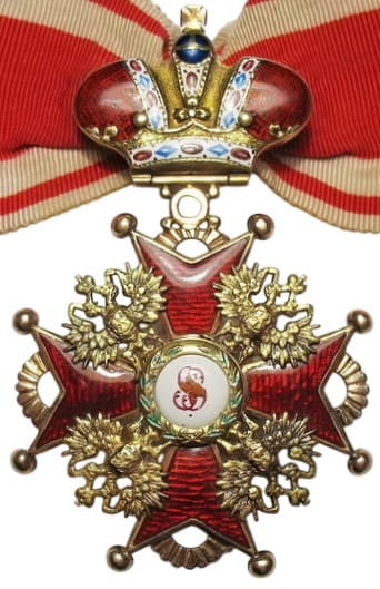 2nd class Saint Stanislaus order with added fake IK-made Imperial Crown.jpg