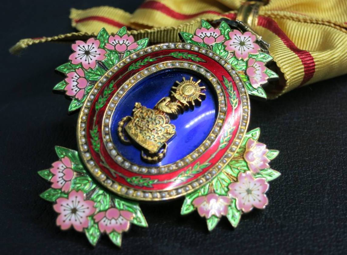 3rd Class Orders of Precious Crown/勲三等宝冠章 | Medals of Asia 3rd Class Orders of Precious Crown/勲三等宝冠章 | Medals of Asia