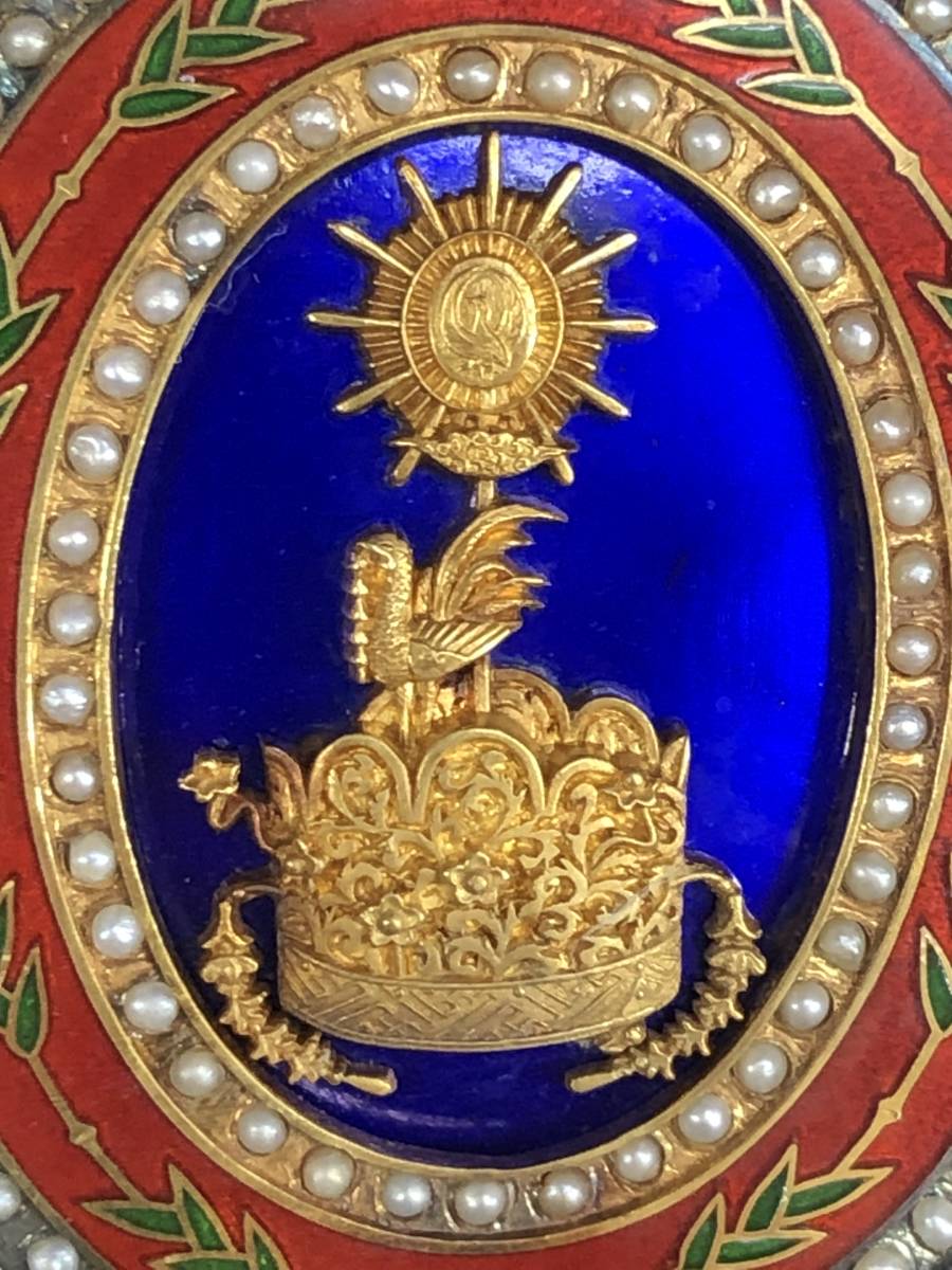 日本宝冠勲章 (3).jpg