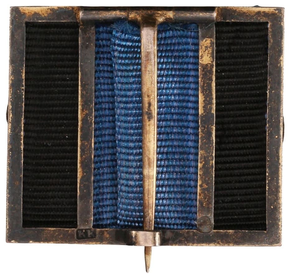 30 years of service on non-statutory Virtuti Militari order ribbon.jpg