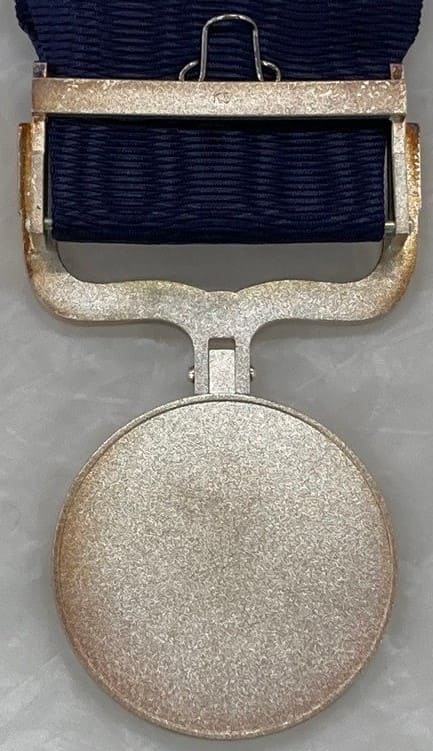 31.10.2015  K5 紺綬褒章.jpg