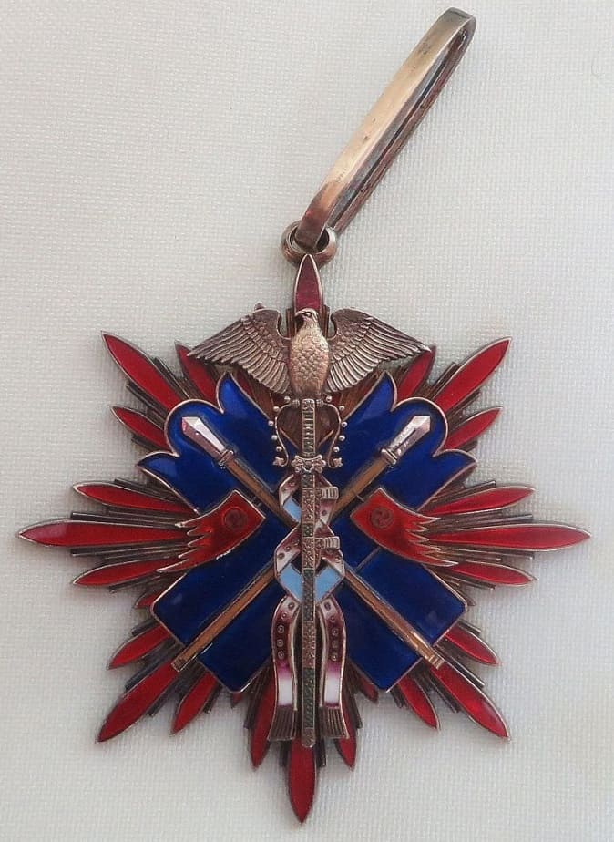 3rd Class Golden Kite order from the Meiji Era 明治時代功三級金鵄勲章.jpg