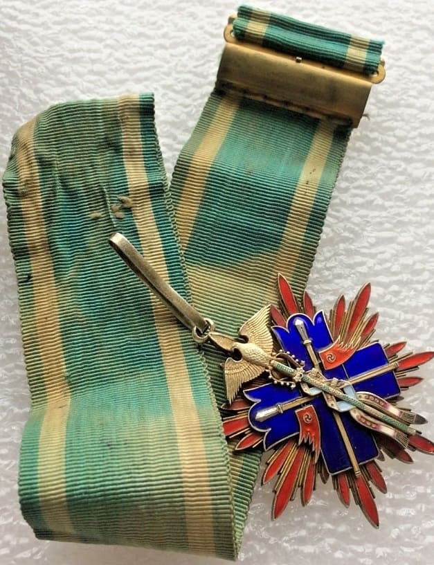 3rd Class  Golden Kite order from the Meiji Era.jpg