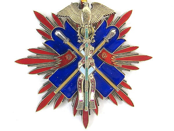 3rd Class Golden Kite order from the Meiji Era.jpg