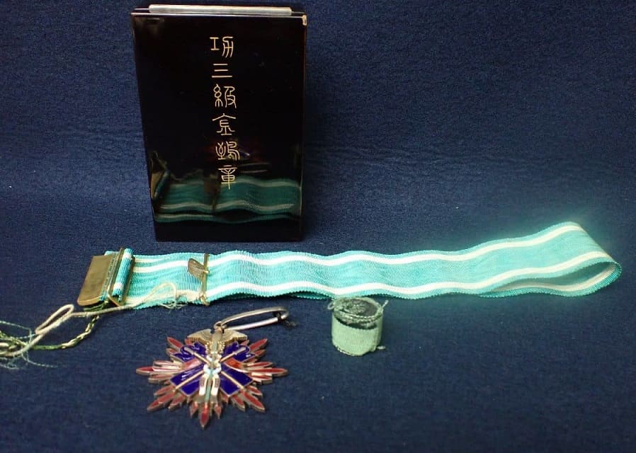 3rd class Golden  Kite order.jpg