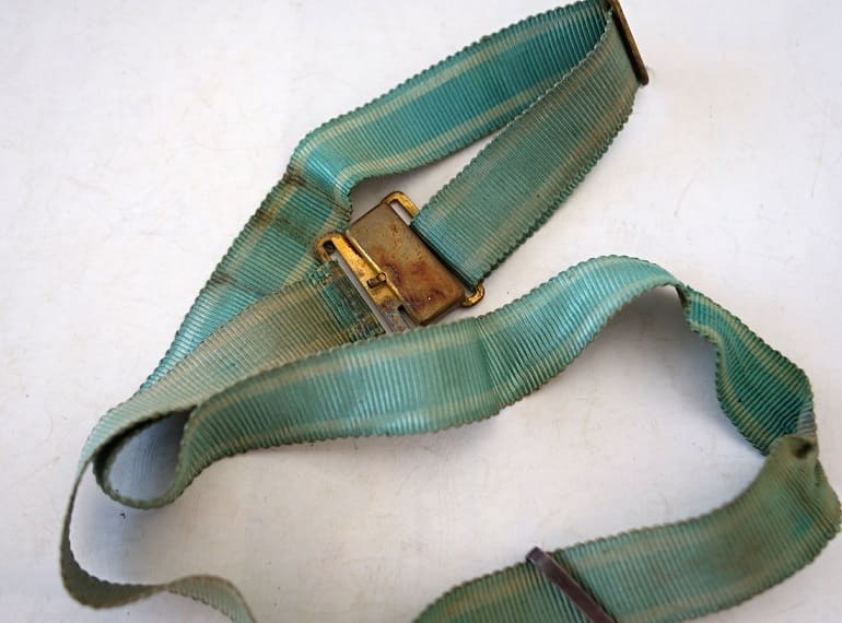 3rd Class  Golden Kite orders from the Meiji Era.jpg