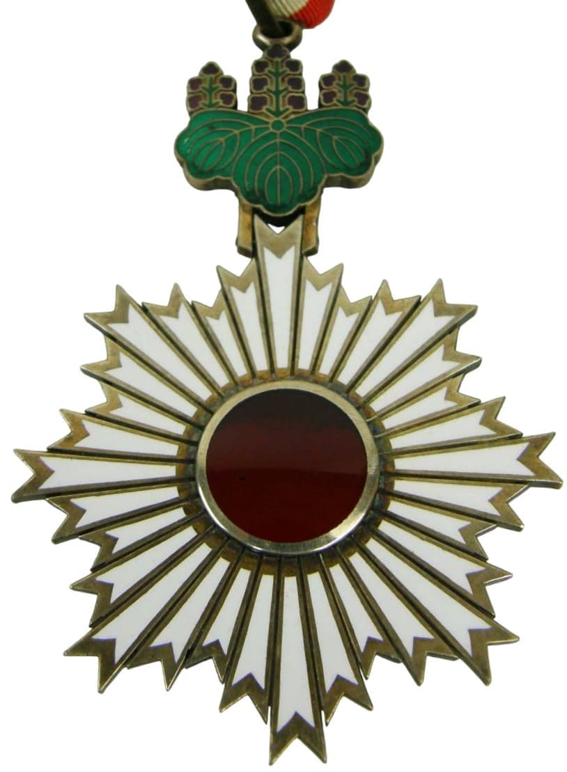 3rd  class Order of Rising Sun in Cases for a Foreigners.jpg