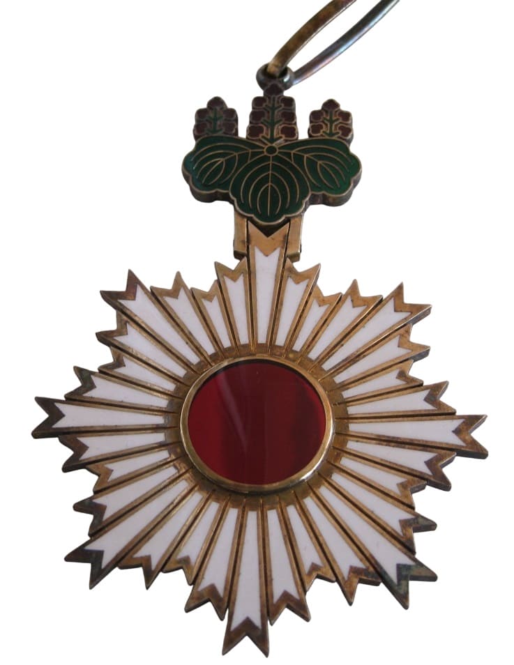 3rd class Order  of Rising Sun with mark ナ.jpg