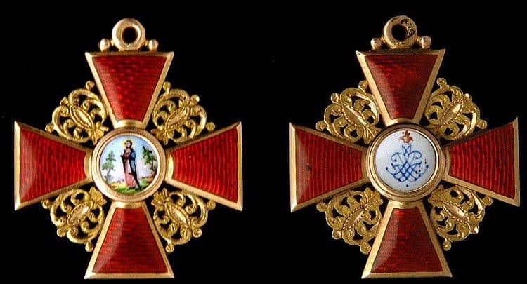 3rd class order of Saint Anna made by Immanuel Pannasch.jpg