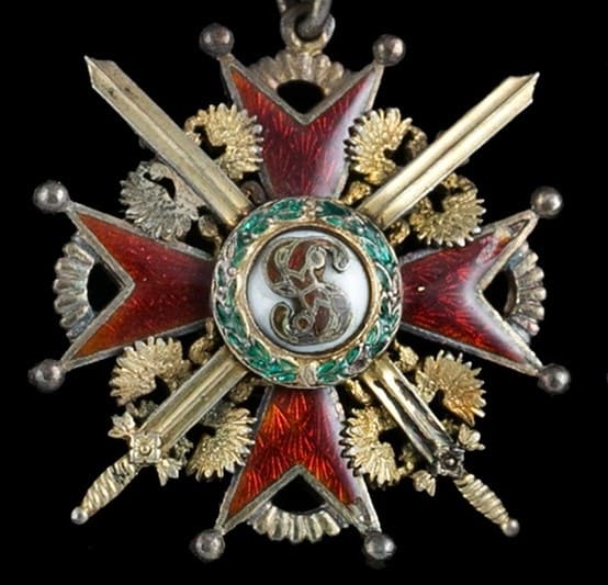 3rd class Order of Saint Stanislaus made by Chobillion, Paris.jpg
