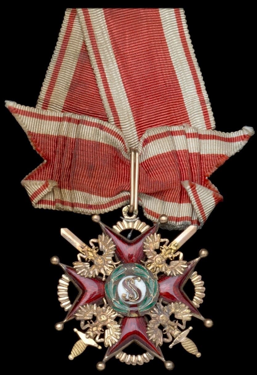 3rd class Order of Saint Stanislaus with swords made by St. Petersburg workshop of Ivan Alexandrovich Kononov.jpg