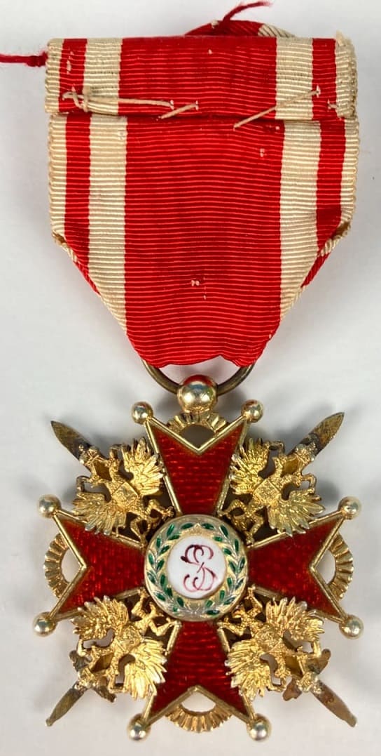 3rd class Order of Saint Stanislaus with Swords made by  Unidentified French Workshop.jpg