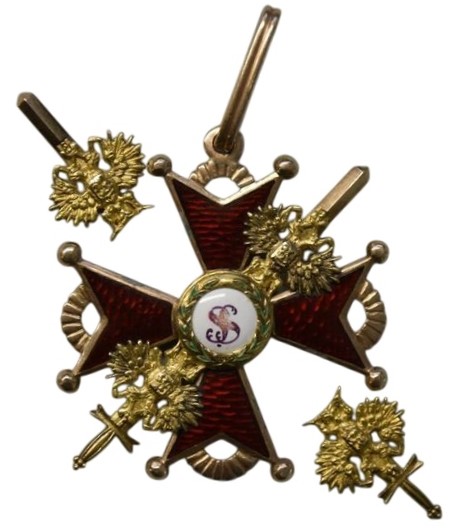 3rd class Order of St.Stanislaus with Kapitul Swords made by Julius Keibel.jpg