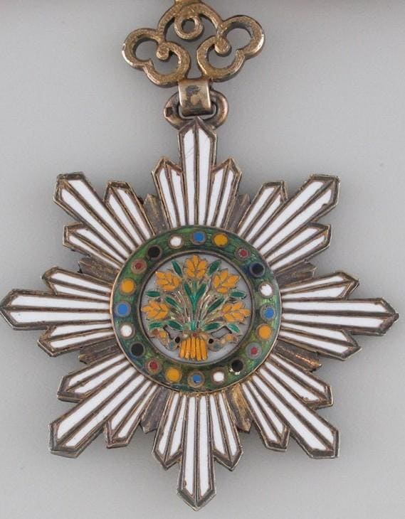 3rd class Order of the Golden Grain made by  Chobillion.jpg