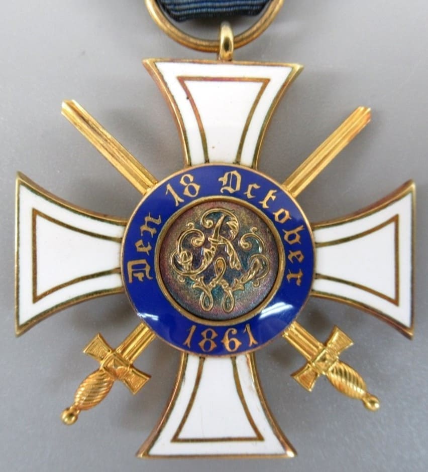 3rd  class Prussian order of the Crown with swords.jpg
