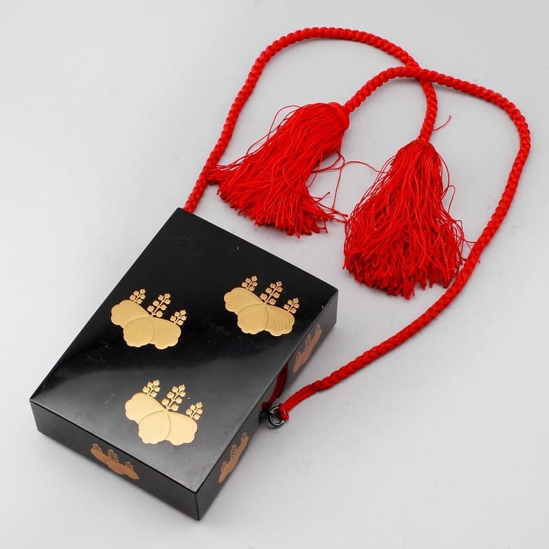 3rd class Rising Sun oder marked 美 with a case for foreigners.jpg