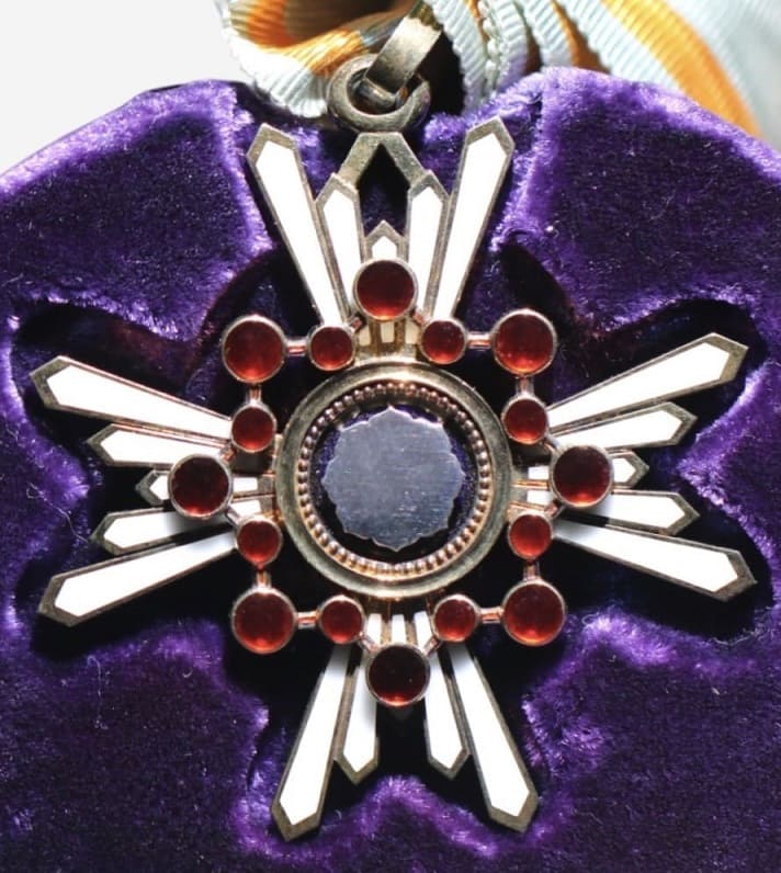 3rd class Sacred  Treasure marked M.jpg