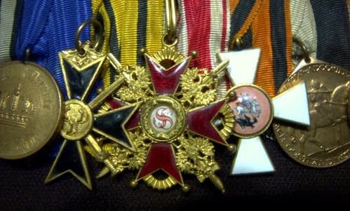 4th  class cross inside of the medal bar of unknown German Freikorps veteran..jpg