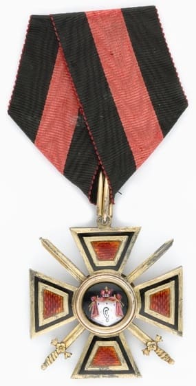 4th  class cross  with swords made in France.jpg