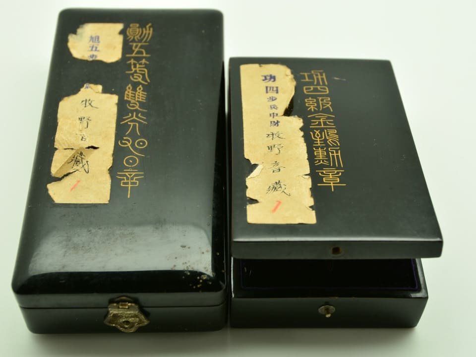 4th class Golden Kite order with additional tag on the case lid.jpg
