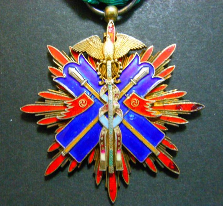 4th class Order of Golden Kite  awarded in 1906.jpg