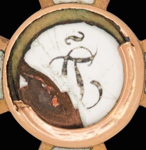 4th class Order of Saint George   Prinzen size.jpg