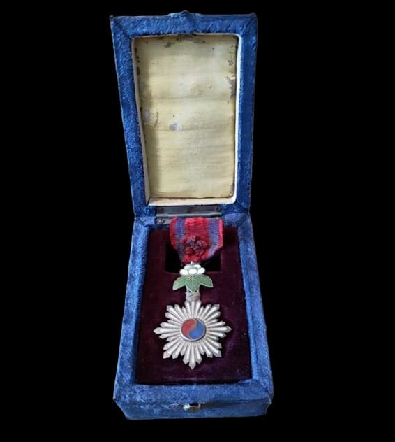 4th class Order of Taeguk.jpg